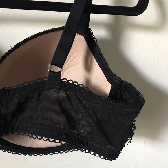 Victoria's Secret Dream Angels Demi Bra - Picture 8 of 15